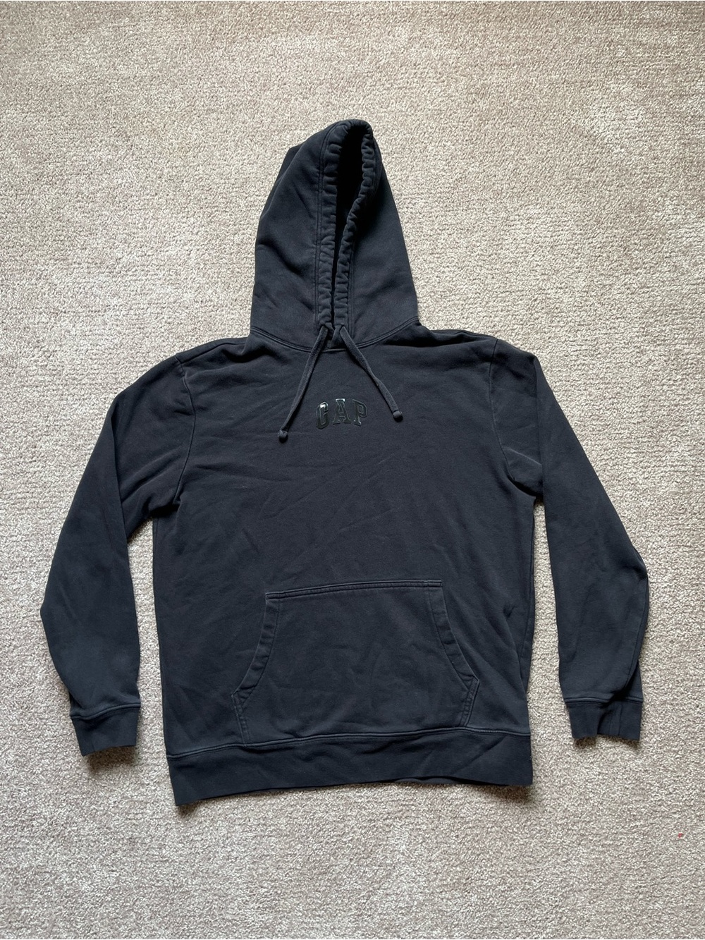 VTG 00’s / Y2K GAP Black Pullover Logo Hoodie